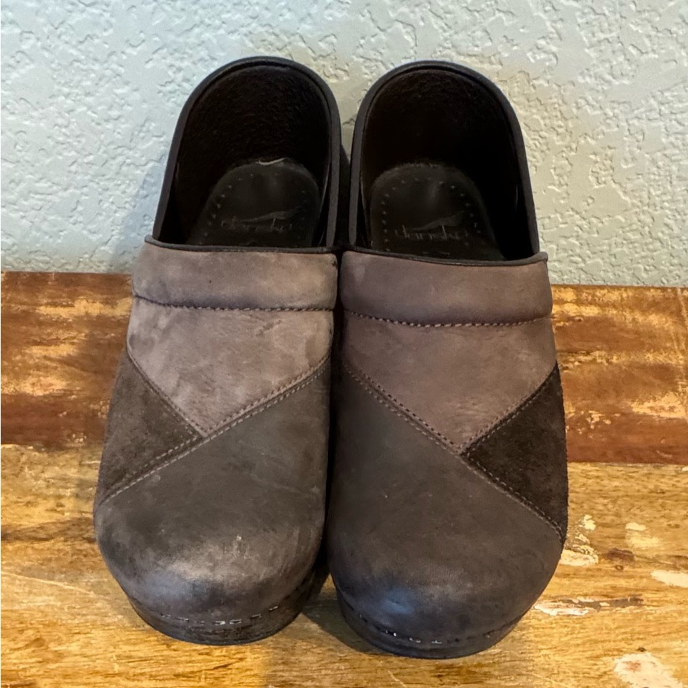 Dansko- Professional Clogs Womens - 38